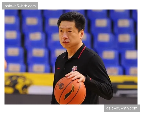 从0-2到2-2：上海久事绝境求生，李春江的临场调整成关键